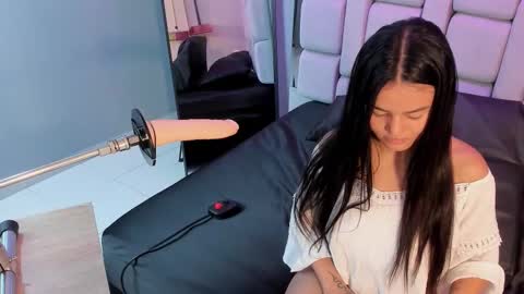 Sara  online show from 11.16.25