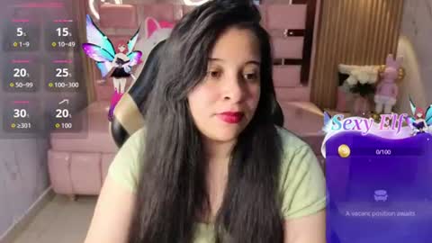 Snapshot of sara_tellez_s chatting on 06.25.26 Sara T. online show from 06.25.26
