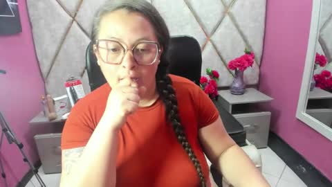 sara_thonson_ online show from 04.09.26