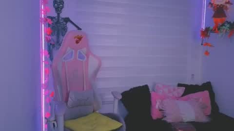Sarah Ramirez online show from 10.26.25