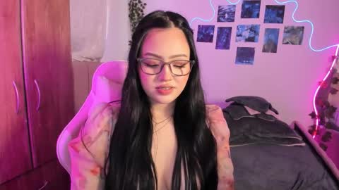          online show from 03.06.26