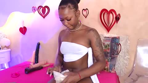 Snapshot of saraaguzman chatting on 02.26.26 saraaguzman online show from 02.26.26