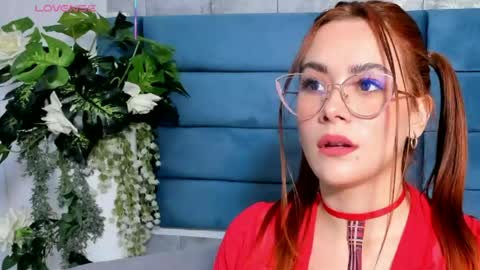 Snapshot of saraalvarezx chatting on 06.03.26 Sara Alvarezx online show from 06.03.26