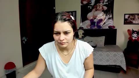 Snapshot of saraandmarilyn chatting on 02.23.26 Alahia and Marilyn online show from 02.23.26