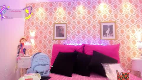 SaraAvila  online show from 10.31.25