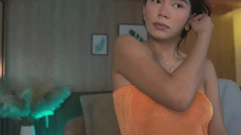 Sara Belmont online show from 10.08.25