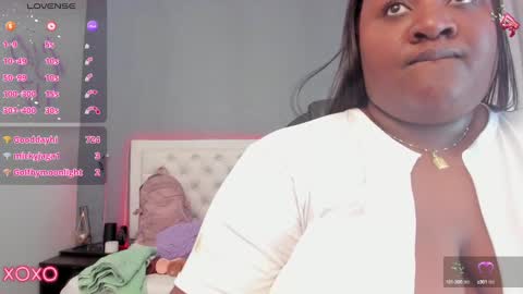 Snapshot of saraby_blandon chatting on 01.12.25   online show from 01.12.25