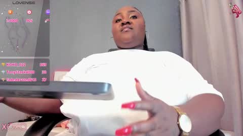 Snapshot of saraby_blandon chatting on 01.18.25   online show from 01.18.25