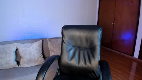 Sara  Everyday From 1430 to 2130 Col Time online show from 12.16.25