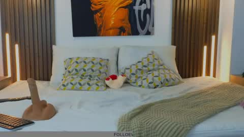 Snapshot of saracutie_ chatting on 06.03.26 Sara online show from 06.03.26