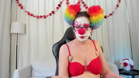 Snapshot of saradesirexo chatting on 02.13.26 Sara Desire online show from 02.13.26