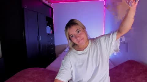 saradiazxxx online show from 04.11.26