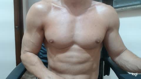 saradorj92 online show from 02.02.25