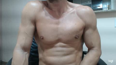 saradorj92 online show from 02.16.25