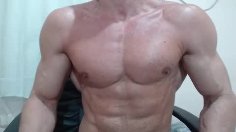 saradorj92 online show from 10.27.25