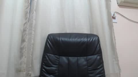 saradorj92 online show from 11.09.25