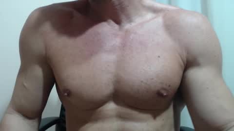 saradorj92 online show from 02.25.26