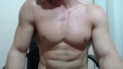 saradorj92 online show from 02.26.26