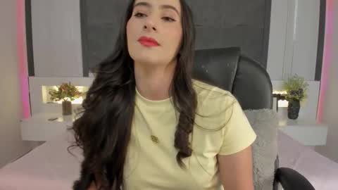 Snapshot of saragomez_1 chatting on 03.09.26 Sara Gomez online show from 03.09.26