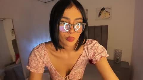 Snapshot of sarah__bigboobs chatting on 01.15.25 sarah__bigboobs online show from 01.15.25