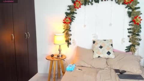 sarah  cinnamon online show from 11.30.25