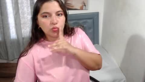 Snapshot of sarah_acero chatting on 05.31.26 sarah online show from 05.31.26