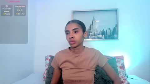 Snapshot of sarah_ashbourne chatting on 09.11.25 sarah_ashbourne online show from 09.11.25