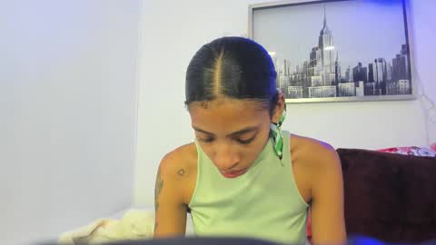 Snapshot of sarah_ashbourne chatting on 10.08.25 sarah_ashbourne online show from 10.08.25