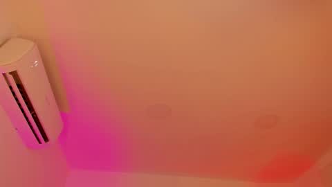 Sarah Bonneth online show from 02.22.26