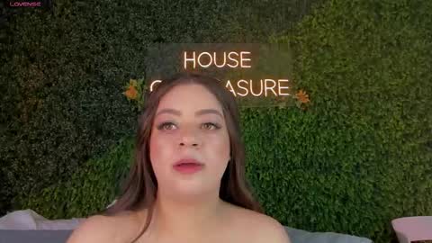 Sarah Bonneth online show from 03.18.26