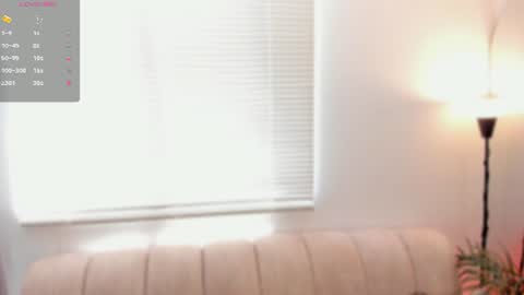 Snapshot of sarah_jacobbs chatting on 06.27.26 online show from 06.27.26