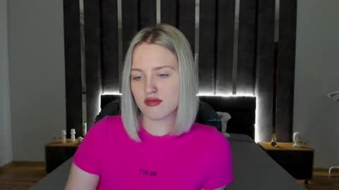 Sarah online show from 01.04.25