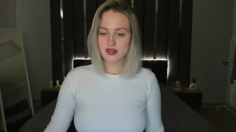 Sarah online show from 02.04.25