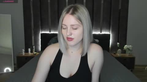 Sarah online show from 02.11.25