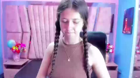 Sarah online show from 10.18.25