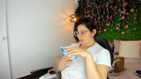 Sarah Deyvis online show from 12.02.25