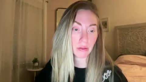 Sarah online show from 04.15.26