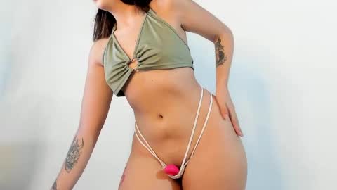 sarahgrant_ online show from 02.01.25