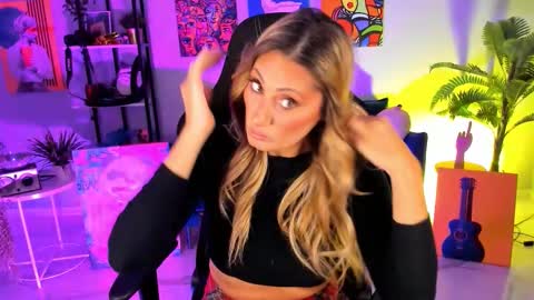 Divine Sarah NONUDE model online show from 10.16.25