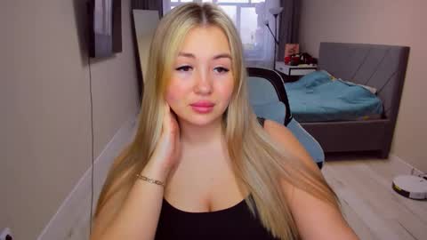 Sarah online show from 04.05.26