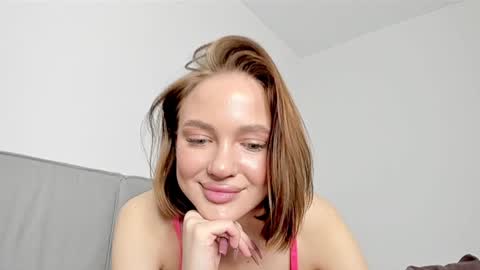 sarahphyllis online show from 12.27.24