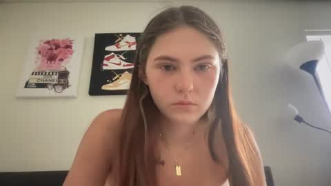 Snapshot of sarahxaoliver1 chatting on 06.30.26 SarahxOliver online show from 06.30.26