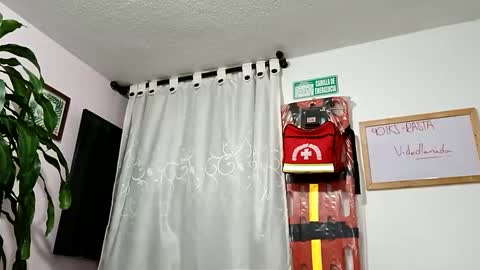 Snapshot of sarai_petite_ chatting on 12.13.24 SARAI online show from 12.13.24