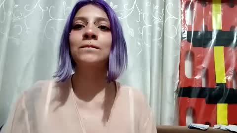 Snapshot of sarai_petite_ chatting on 01.30.25 SARAI online show from 01.30.25