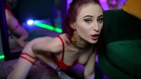  Sarai  online show from 11.12.25