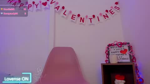 Snapshot of sarala_martinnez chatting on 02.13.25 Sara online show from 02.13.25