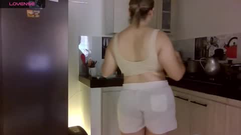 Snapshot of saramartinez100 chatting on 02.17.26 sara martinez online show from 02.17.26