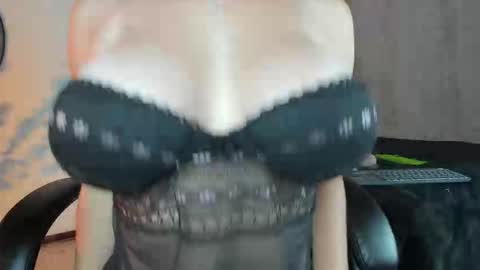 saramilf_69 online show from 10.01.25