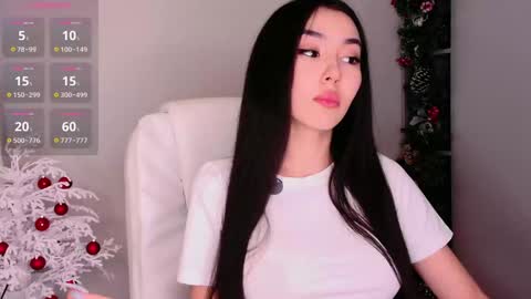 Mia online show from 12.24.24