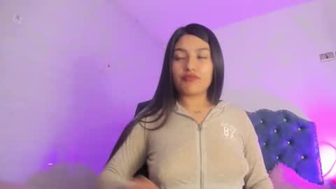 Snapshot of sarastonesx chatting on 01.06.26 sarastonesx online show from 01.06.26